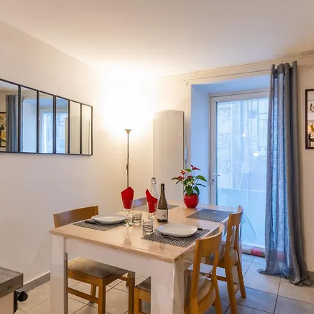 T2 Centre Historique Appartement *